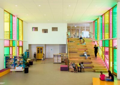 Foto: Rob van Esch - Atrium van IKC Warande interieur